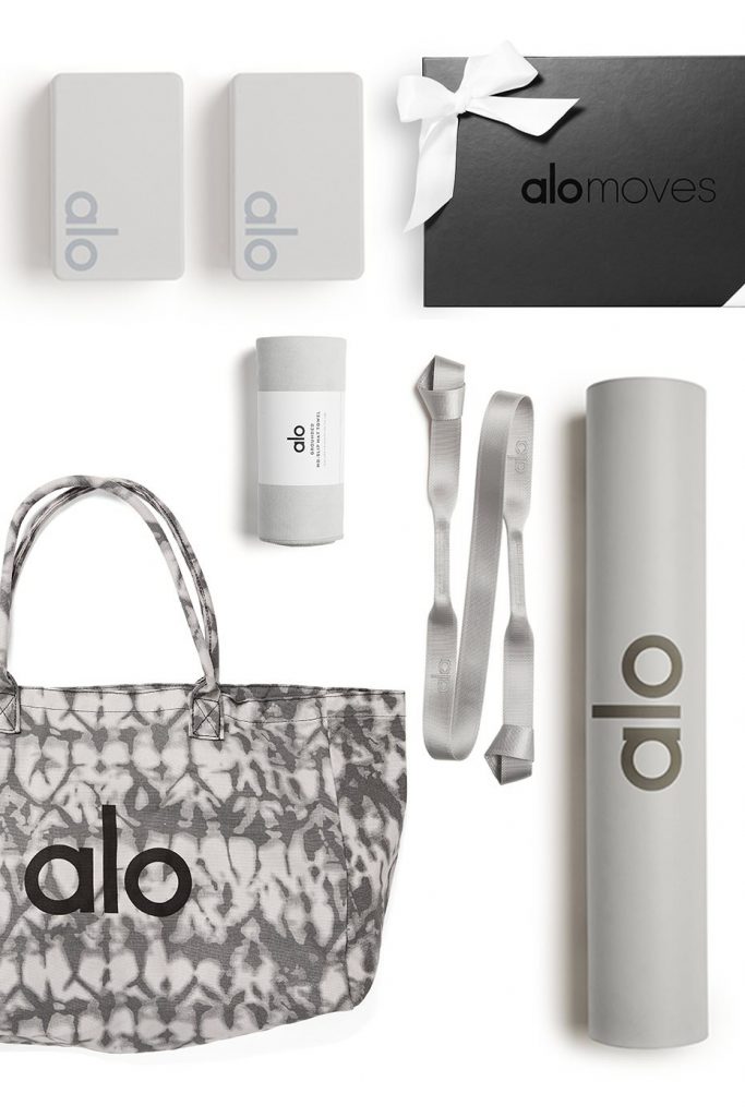 Alo Yoga Shoulder Bags for Women