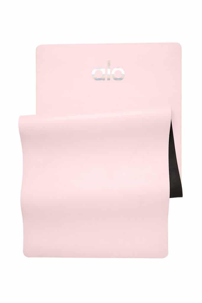5 Best Alo Yoga Mats Alo's MustHave Yoga Mats For Any Class The