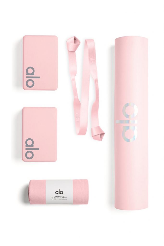 Alo Yoga Essential Home Studio Set In Powder Pink