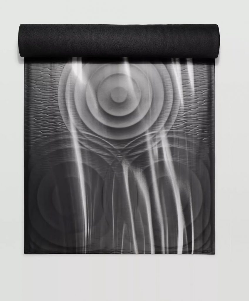 Lululemon Take Form Yoga Mat Black and White