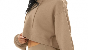 Alo Yoga’s Must-Have Hoodies – The Ultimate Hoodie Guide